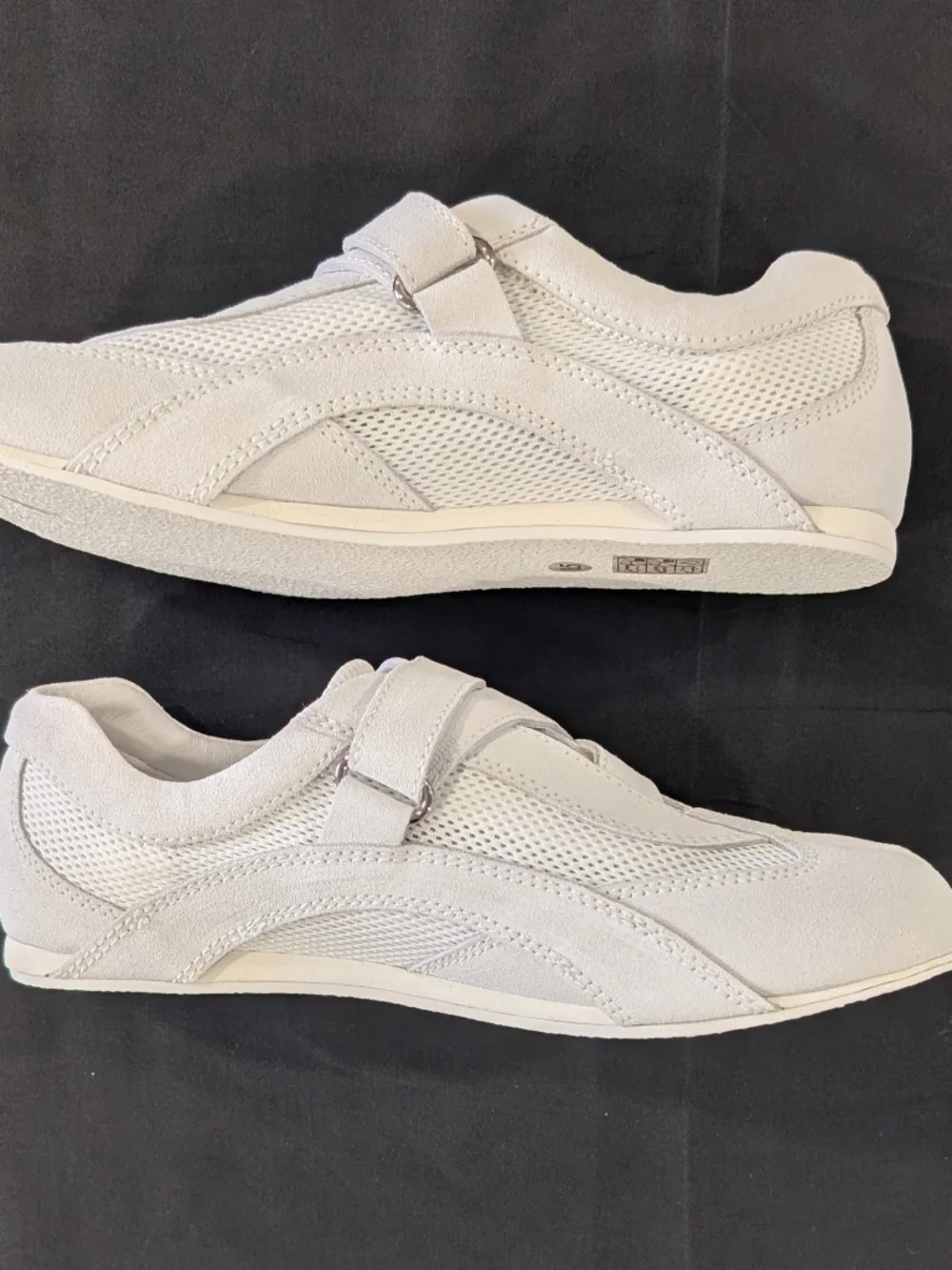 Jeffrey Campbell Cantor Split Toe Sneakers White Suede Mesh Tabi Size 8.5 NWT - Picture 10 of 11